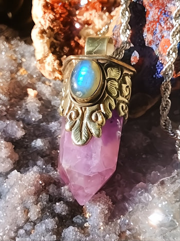 Ishtar the Priestess of the Moon Temple Spellbound Talisman