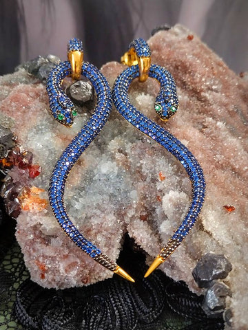 SERPENT QUEEN OF THE NIGHT EMBRACER OF ETERNAL MAGICK